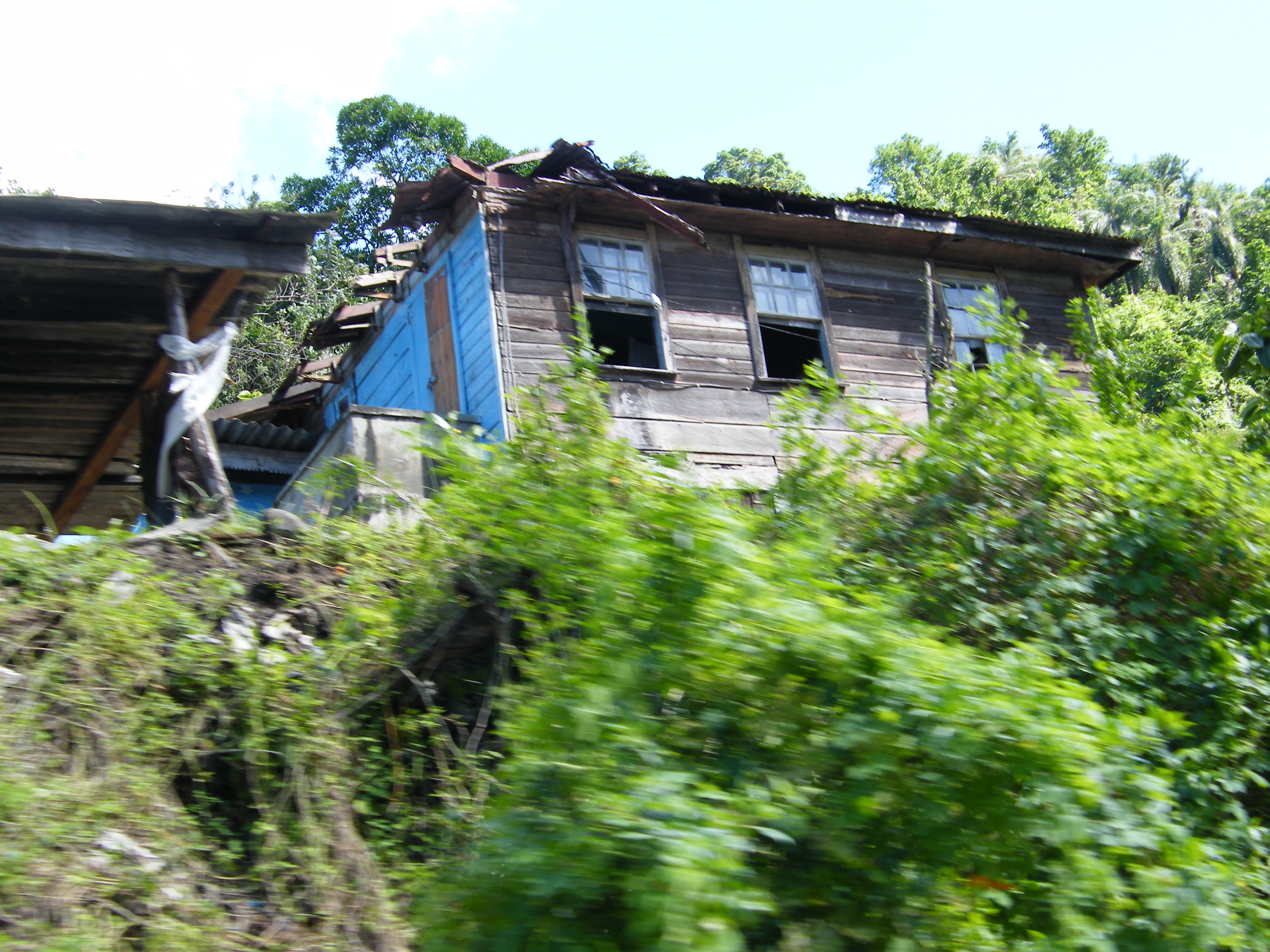 Unterwegs auf St. Vincent - inseltypisches Wohnhaus