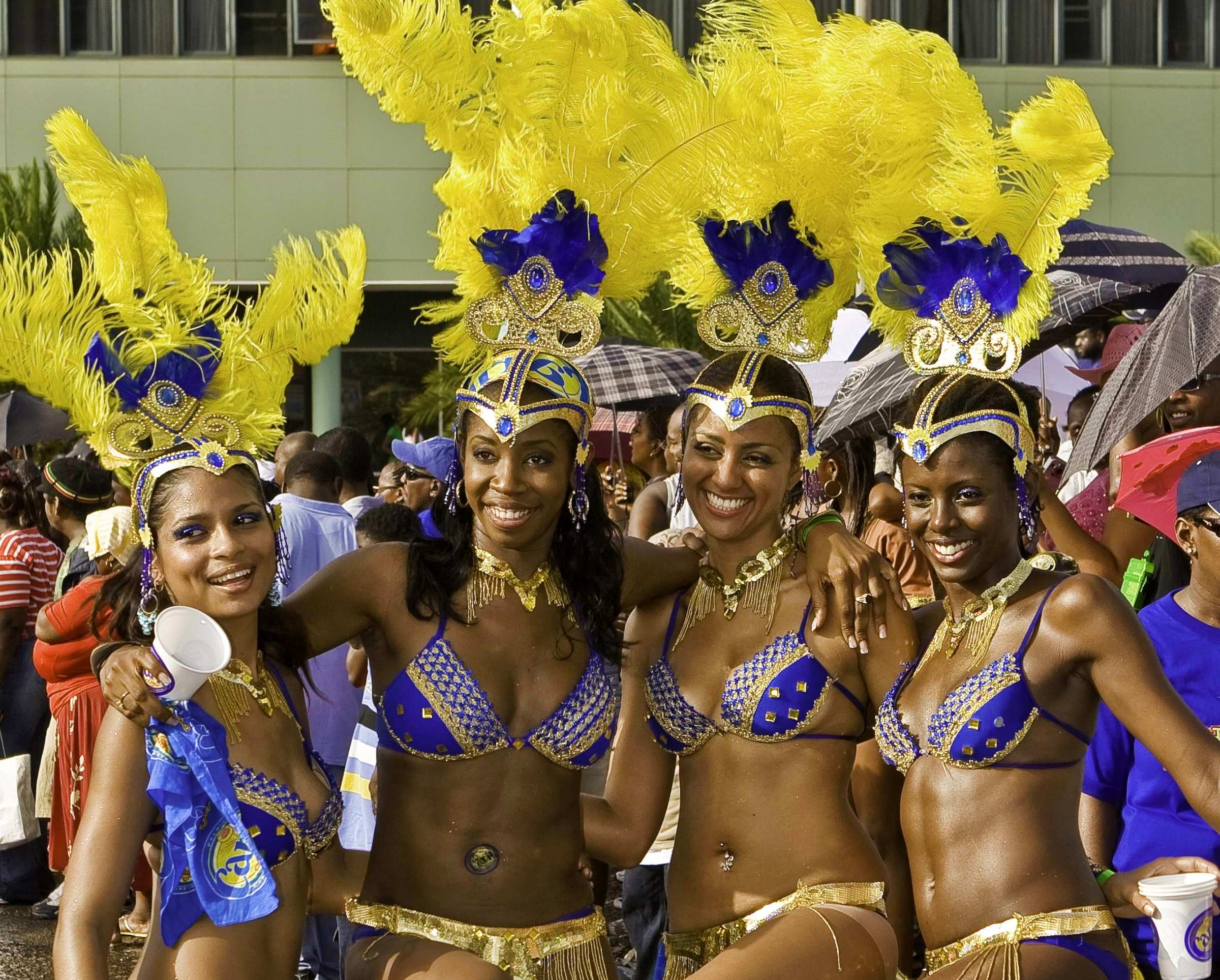 Farbenfroher Karneval auf der Karibik Insel St. Lucia