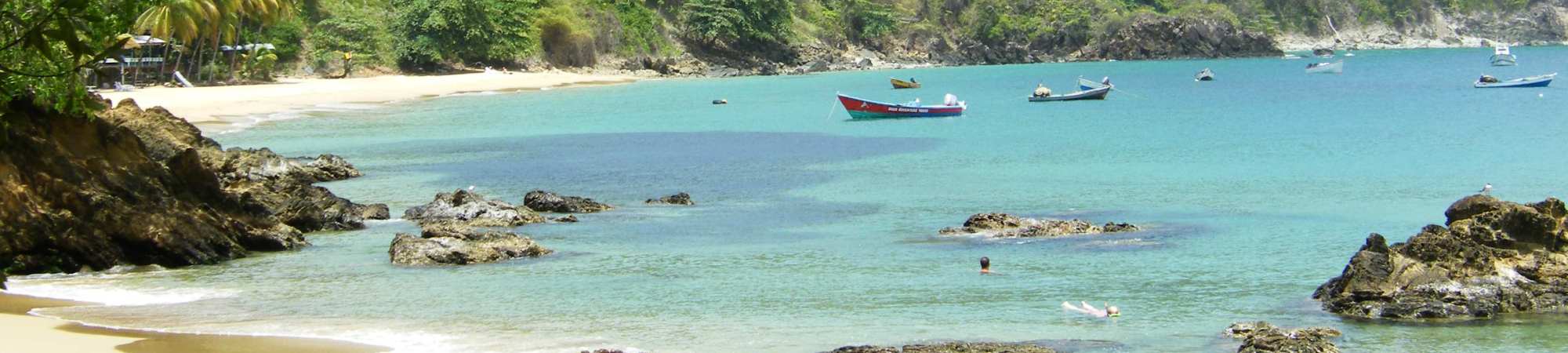 Karibikstrand in der Bucht von Castara, Insel Tobago